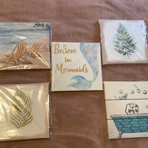 Small canvas set for a small space